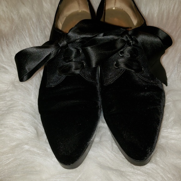 Yves Saint Laurent Shoes - Preloved Black Yves Saint Laurent Shoes